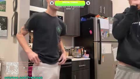 Snapshot of trystoph chatting on 22, 12, 2025 Treistoph online show from 22, 12, 2025