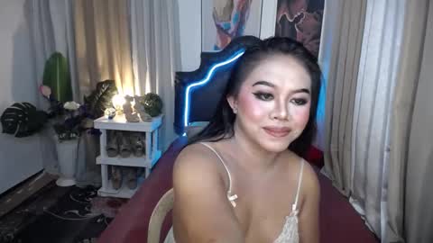 Snapshot of tsamandaxxx chatting on 4, 2, 2025 tsamandaxxx online show from 4, 2, 2025