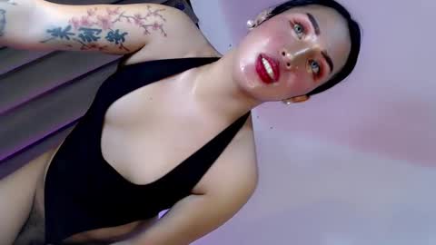 Julian online show from 8, 3, 2025