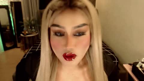 SEDUCTIVEmistresCUMS online show from 17, 1, 2026