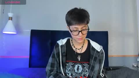 Maru online show from 12, 11, 2025