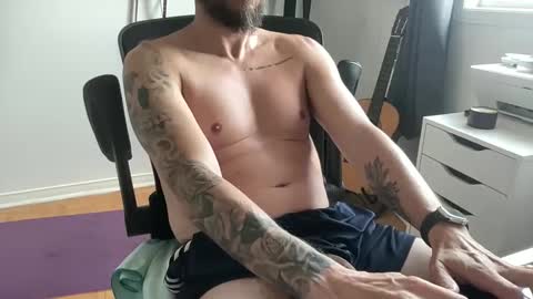 Snapshot of tt_boy2000 chatting on 6, 10, 2025 TT Boy2000 online show from 6, 10, 2025