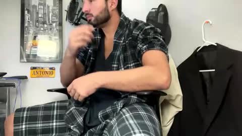 Snapshot of tuamante000 chatting on 23, 11, 2025 Stimulation make me Cum in Public or in Pvt online show from 23, 11, 2025