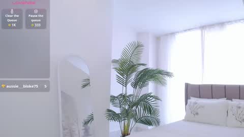 Snapshot of tumilio chatting on 12, 2, 2025 TumiLio online show from 12, 2, 2025