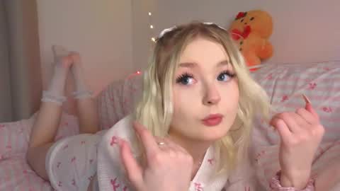 twinklefluff online show from 7, 2, 2026