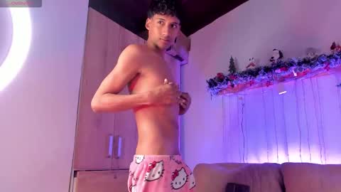 Snapshot of twinksboys_23 chatting on 5, 2, 2026 twinksboys_23 online show from 5, 2, 2026