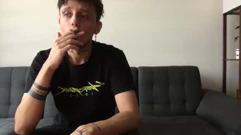 Snapshot of twinksguys360 chatting on 16, 10, 2025 Derrick online show from 16, 10, 2025