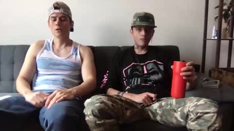 Snapshot of twinksguys360 chatting on 1, 11, 2025 Derrick online show from 1, 11, 2025