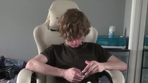 shytwink online show from 25, 3, 2026