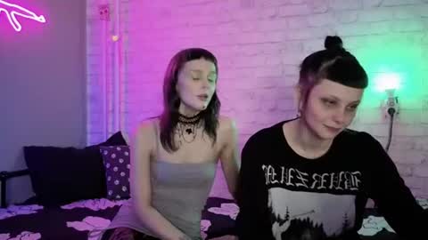 Snapshot of twins_terror chatting on 16, 6, 2026 Sin and Skin online show from 16, 6, 2026