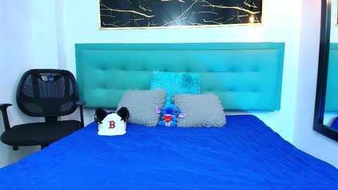 twinslovers_ online show from 12, 10, 2025