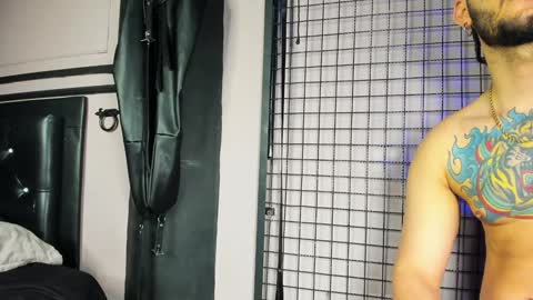 Clio  Tadeo online show from 15, 1, 2025