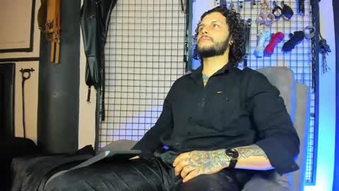 Clio  Tadeo online show from 23, 2, 2025