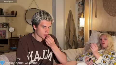 Molly and Nick online show from 21, 4, 2026