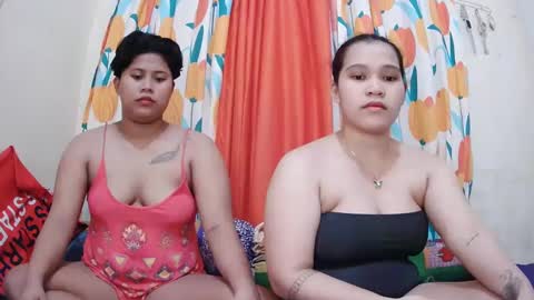 Snapshot of twowetcuties chatting on 14, 2, 2025 Lyn and lea online show from 14, 2, 2025