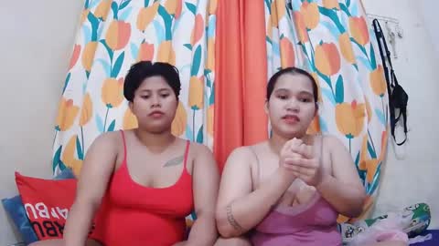 Snapshot of twowetcuties chatting on 26, 2, 2025 Lyn and lea online show from 26, 2, 2025