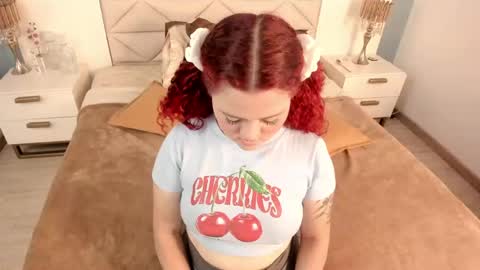 Twiggy online show from 11, 4, 2026