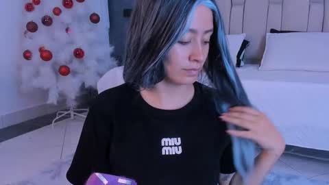 Snapshot of tyla_demon chatting on 23, 12, 2025 TYLA online show from 23, 12, 2025