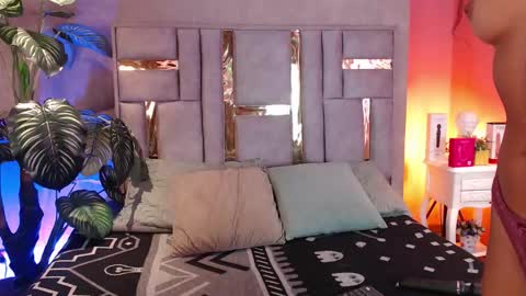 tyla_ks online show from 12, 9, 2025