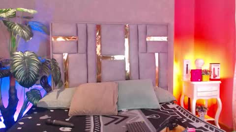 tyla_ks online show from 16, 9, 2025