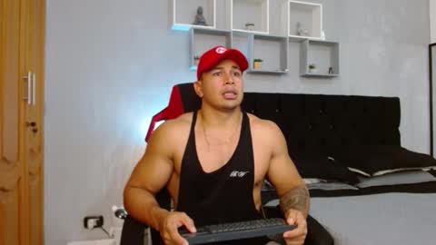 tyler_hank1 online show from 17, 11, 2025