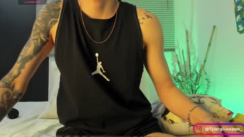 Snapshot of tylergiuseppe_ chatting on 17, 1, 2025 tylergiuseppe_ online show from 17, 1, 2025