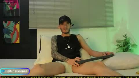 Snapshot of tylergiuseppe_ chatting on 7, 10, 2025 tylergiuseppe_ online show from 7, 10, 2025