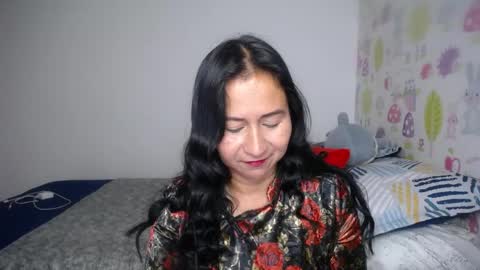 Snapshot of tyna_b chatting on 13, 5, 2026 Tyna online show from 13, 5, 2026