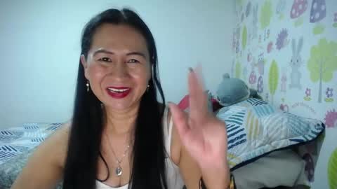 Snapshot of tyna_b chatting on 8, 6, 2026 Tyna online show from 8, 6, 2026