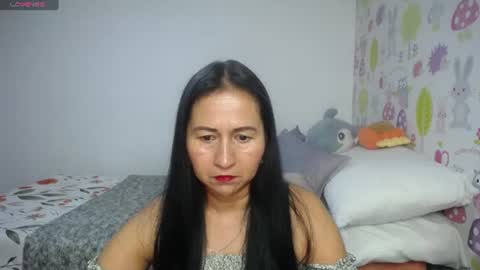 Snapshot of tyna_b chatting on 12, 7, 2026 Tyna online show from 12, 7, 2026
