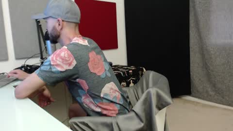 Tyrone Mattias online show from 15, 2, 2025