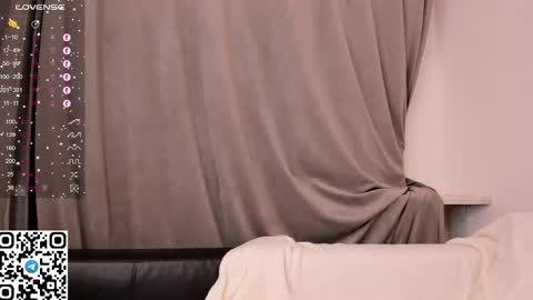 Christine 3 Next broadcast tomorrow at 2100 GMT 5 online show from 11, 2, 2025