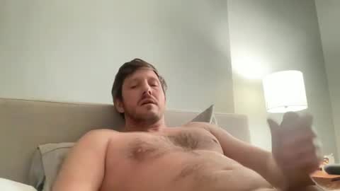 Snapshot of u28005 chatting on 16, 12, 2024 u28005 online show from 16, 12, 2024