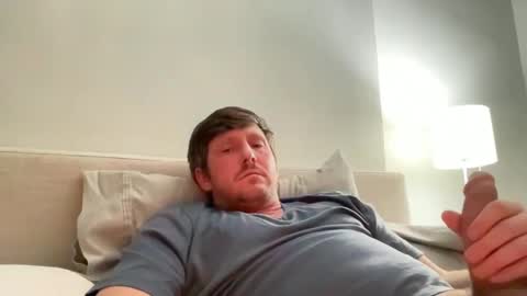 Snapshot of u28005 chatting on 23, 12, 2024 u28005 online show from 23, 12, 2024