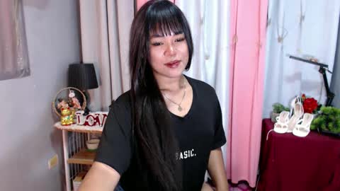 Snapshot of ugly_asianlover chatting on 12, 12, 2024 rechelle online show from 12, 12, 2024
