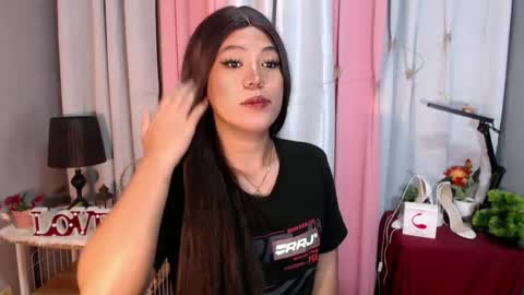 Snapshot of ugly_asianlover chatting on 19, 12, 2024 rechelle online show from 19, 12, 2024