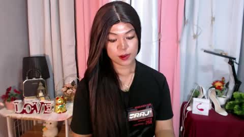 Snapshot of ugly_asianlover chatting on 21, 12, 2024 rechelle online show from 21, 12, 2024