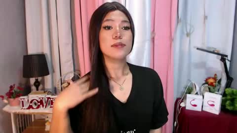 Snapshot of ugly_asianlover chatting on 22, 12, 2024 rechelle online show from 22, 12, 2024