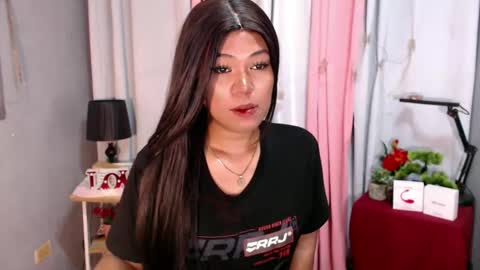 Snapshot of ugly_asianlover chatting on 8, 1, 2025 rechelle online show from 8, 1, 2025