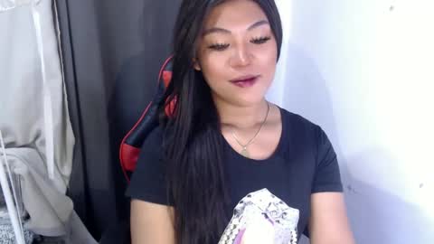 Snapshot of ugly_asianlover chatting on 9, 2, 2025 rechelle online show from 9, 2, 2025