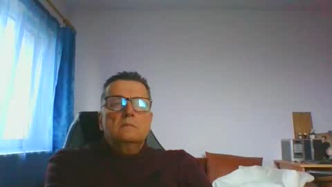 Snapshot of ulmeni4 chatting on 7, 12, 2024 ulmeni4 online show from 7, 12, 2024