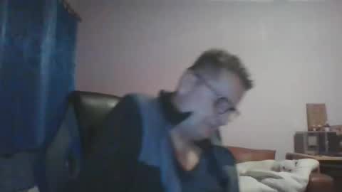 Snapshot of ulmeni4 chatting on 21, 12, 2024 ulmeni4 online show from 21, 12, 2024