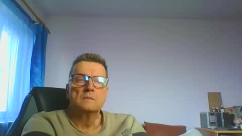 Snapshot of ulmeni4 chatting on 23, 1, 2025 ulmeni4 online show from 23, 1, 2025