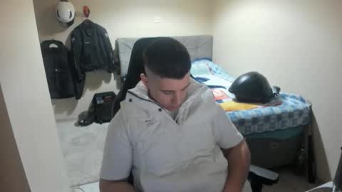 Snapshot of ulxer chatting on 8, 5, 2026 hi im mike tyson - online show from 8, 5, 2026
