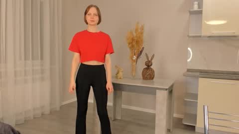 Snapshot of umbravelour chatting on 24, 11, 2025 Kira online show from 24, 11, 2025