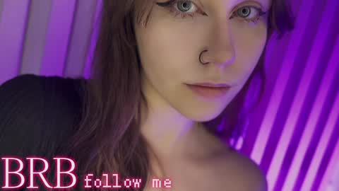 Snapshot of una_medisson chatting on 5, 2, 2025 Una  online show from 5, 2, 2025