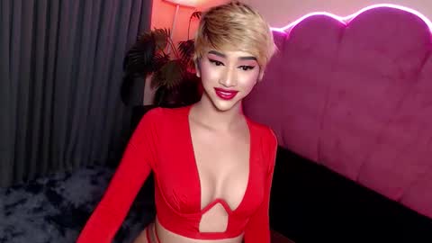 kylie online show from 15, 4, 2026