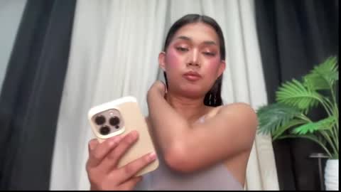 Lily online show from 25, 5, 2026