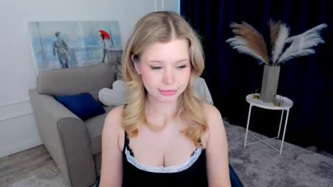 Snapshot of unforgettablalice chatting on 25, 4, 2026 Alice online show from 25, 4, 2026