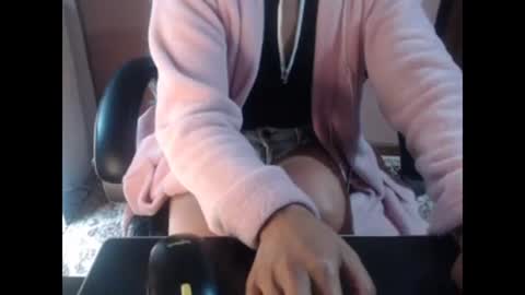 Snapshot of unlimitedloving chatting on 15, 11, 2025 unlimitedloving online show from 15, 11, 2025